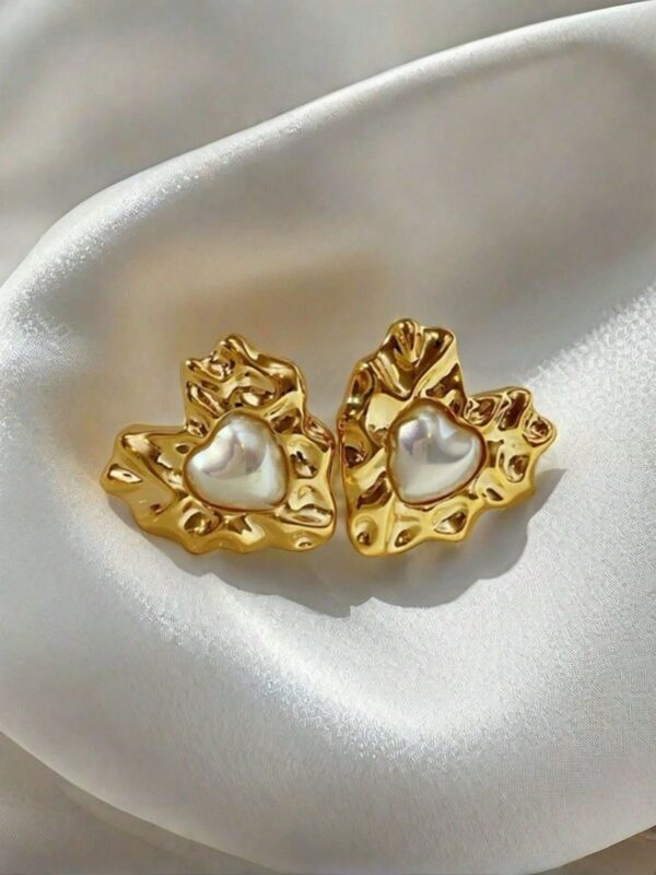 Luna Pearl Earrings