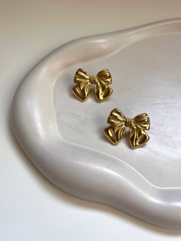 Luna Bow Earrings