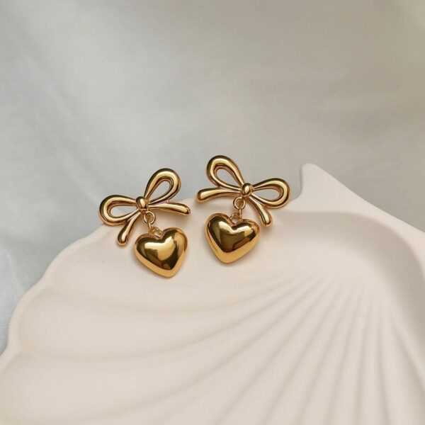 Sweetheart Knot Earrings