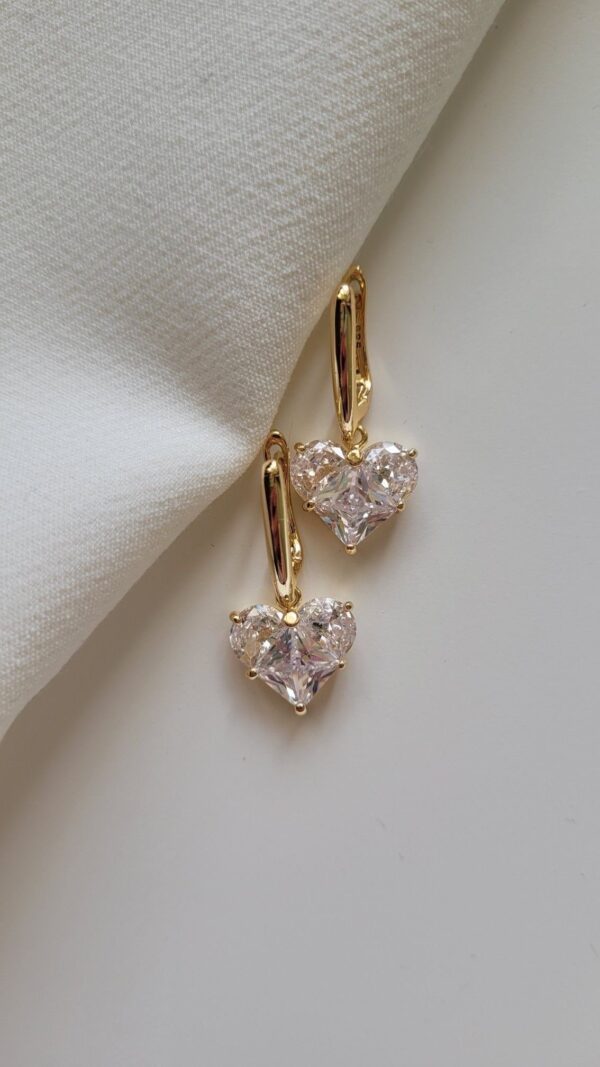 Golden Heartfall Earrings